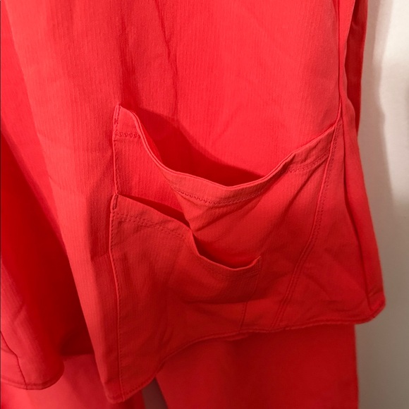 Skechers by Barco *Beautiful Bright Coral!* Scrub Set - L Top & M Bottoms - Picture 4 of 10